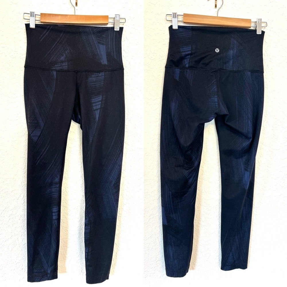 Lululemon Wunder Under Pant (Hi-Rise Full-On Luon)
Wind Chill Deep Navy Black 6